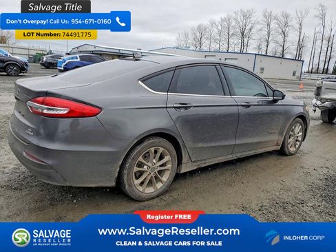 Used 2019 Ford Fusion SE image 4