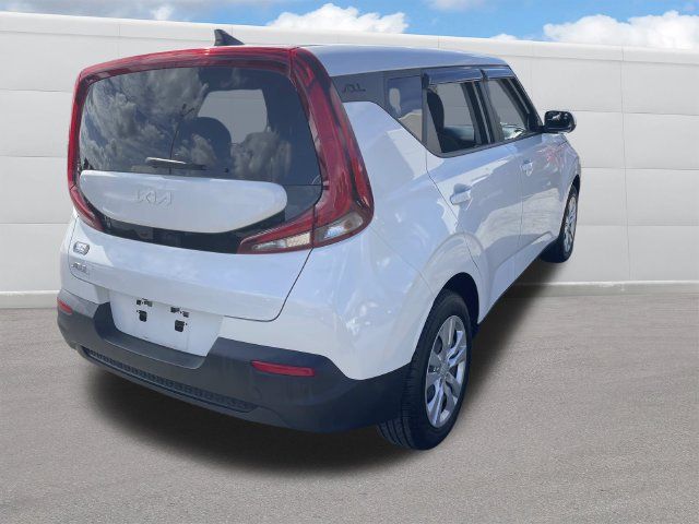 Used 2022 Kia Soul LX FWD image 8