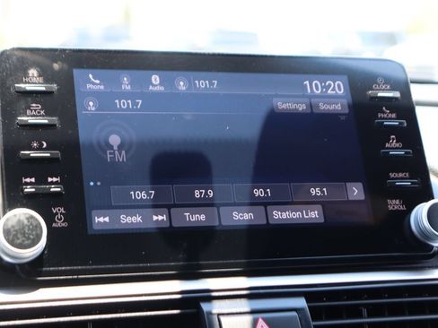 Used 2022 Honda Accord Sport image 27