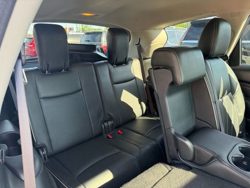 Used 2020 INFINITI QX60 Luxe w/ Essential Package FWD image 23