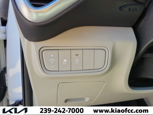 Used 2024 Kia Soul LX FWD image 21