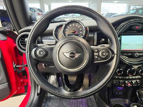 Used 2016 MINI Cooper S FWD image 9
