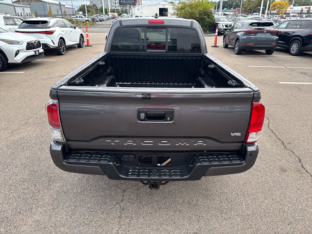Used 2020 Toyota Tacoma TRD Off-Road w/ Technology Package AWD/4WD image 6