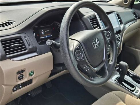 Used 2016 Honda Pilot EX image 9