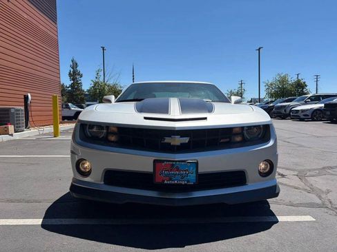 Used 2010 Chevrolet Camaro SS w/ LPO, Ground Effects Package RWD image 8
