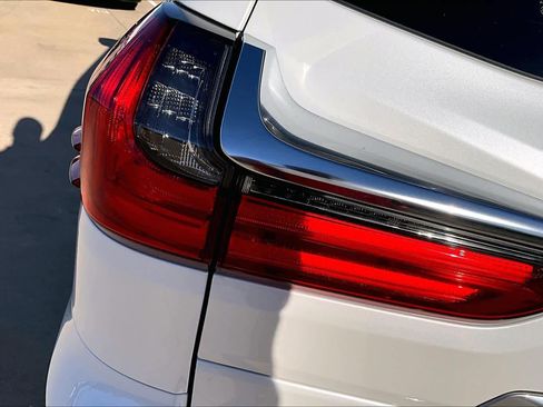 Used 2017 Lexus LX 570 4WD image 28