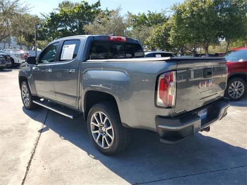 Certified 2022 GMC Canyon Denali image 2
