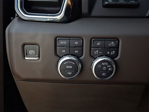 Certified 2024 GMC Sierra 1500 Denali w/ Denali Reserve Package image 31