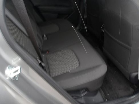 Used 2023 Kia Sportage LX image 11