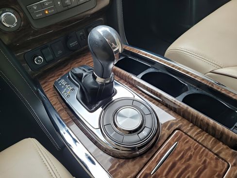 Used 2019 Nissan Armada Platinum w/ Captain's Chairs Package image 22