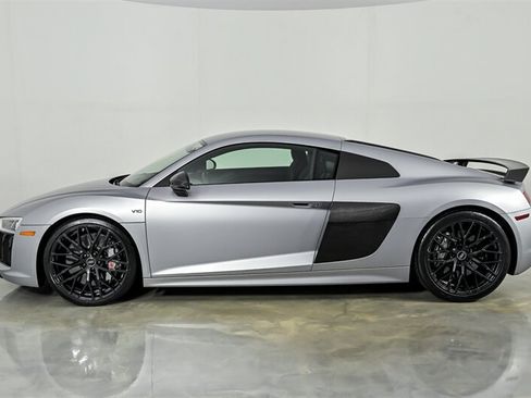 Used 2018 Audi R8 V10 plus AWD/4WD image 6