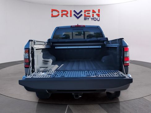 Used 2023 Nissan Frontier SV w/ SV Convenience Package image 5
