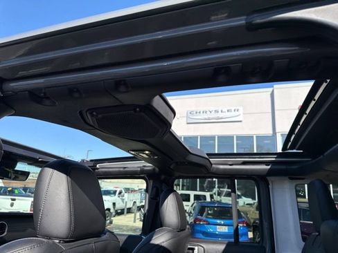 Certified 2022 Jeep Wrangler Unlimited Sahara w/ Cold Weather Group image 41