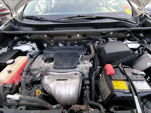 Used 2018 Toyota RAV4 XLE image 30