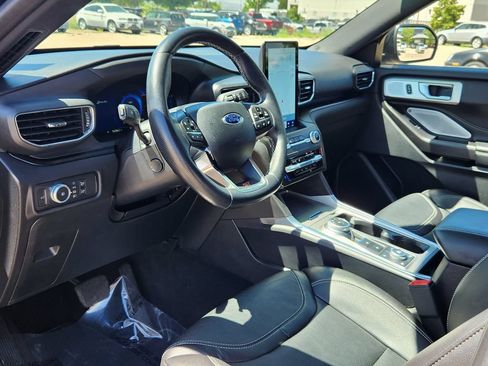 Used 2020 Ford Explorer ST w/ ST Street Pack AWD/4WD image 7