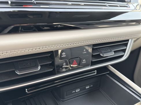 New 2026 Volkswagen Atlas SE image 21