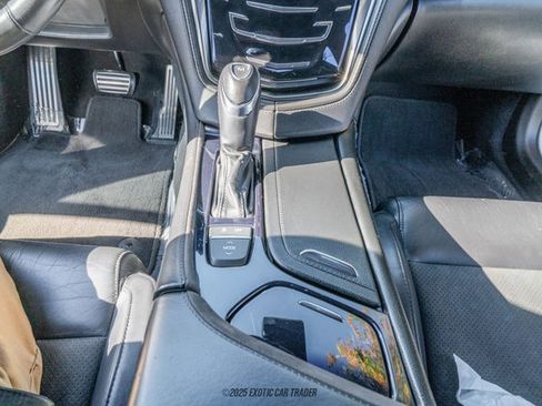 Used 2018 Cadillac CTS V w/ Luxury Package image 33