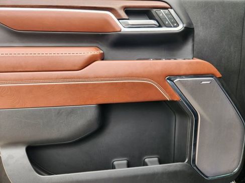 Used 2024 GMC Sierra 2500 Denali Ultimate image 17