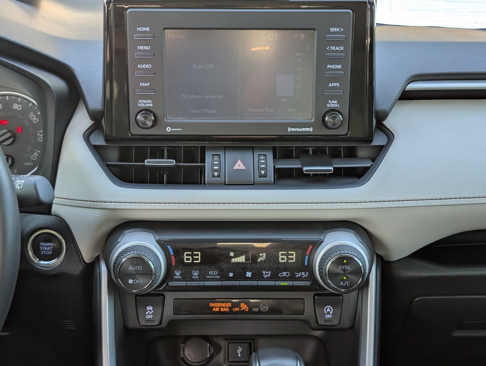 Used 2020 Toyota RAV4 XLE Premium FWD image 17