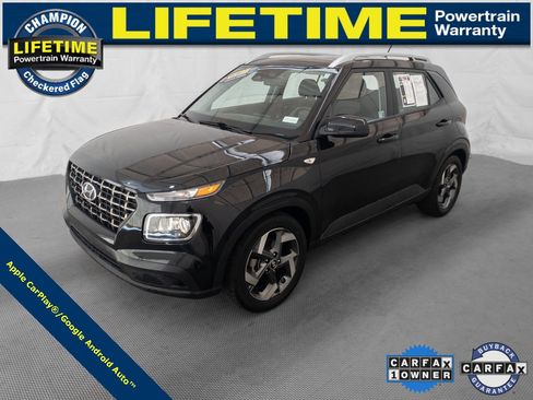 Used 2024 Hyundai Venue SEL image 1