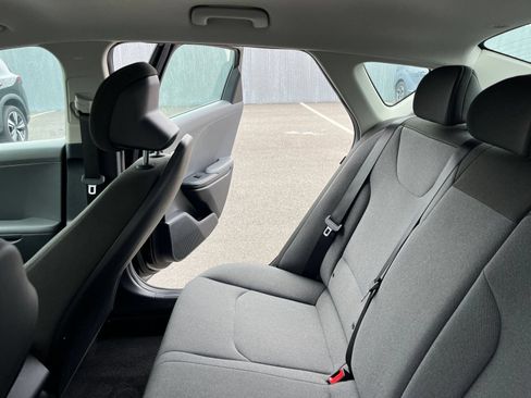 Used 2025 Kia K4 FWD image 39