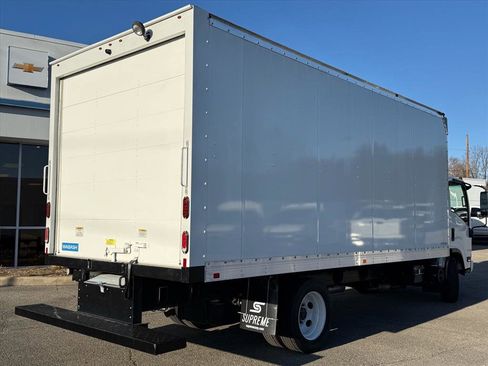 New 2024 Chevrolet Low Cab Forward image 4