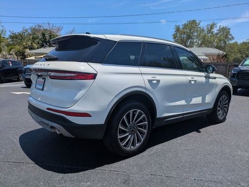 Used 2023 Lincoln Corsair Reserve w/ Equipment Group 201A FWD image 4