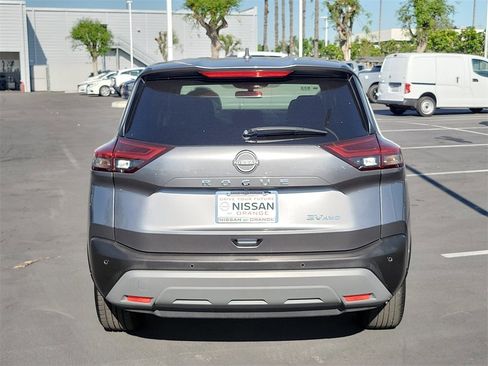 Certified 2023 Nissan Rogue SV image 24