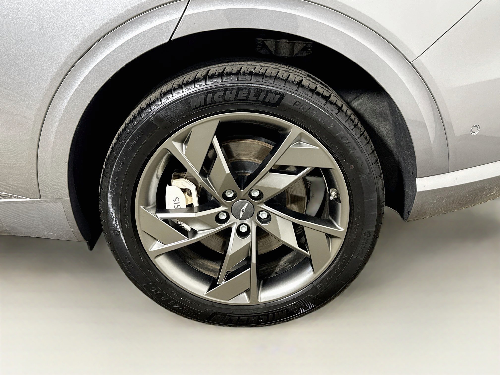 Used 2025 Genesis Electrified GV70 w/ Prestige Package AWD/4WD image 30