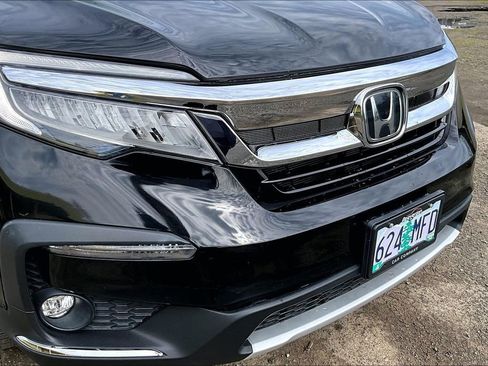Used 2020 Honda Pilot Touring image 32