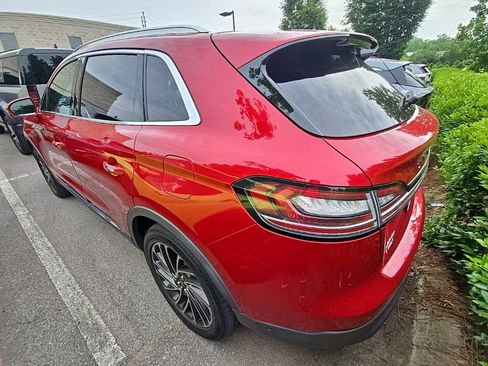 Used 2020 Lincoln Nautilus Reserve AWD/4WD image 4