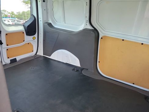 Used 2019 Ford Transit Connect XLT w/ Trailer Tow Package FWD image 12