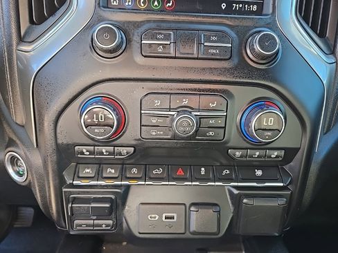 Used 2019 Chevrolet Silverado 1500 LTZ w/ LTZ Premium Package image 33