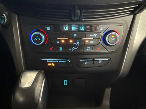 Used 2019 Ford Escape SEL AWD/4WD image 28