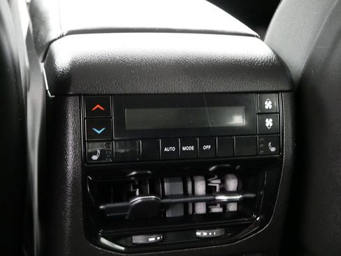 Certified 2022 Jeep Grand Cherokee L Limited image 15