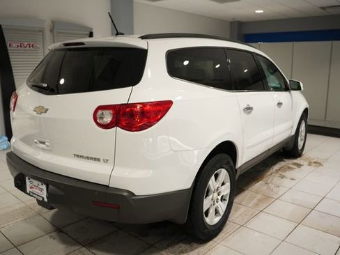 Used 2010 Chevrolet Traverse LT w/ Personal Connectivity Package image 6