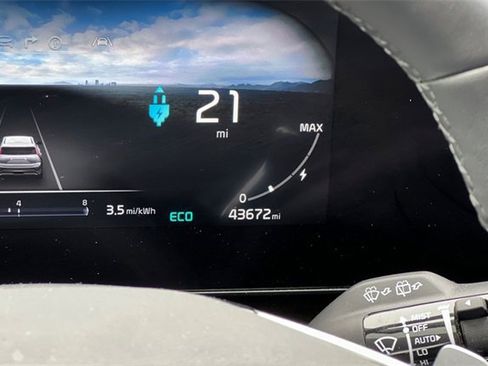 Certified 2023 Kia Niro Wave image 33