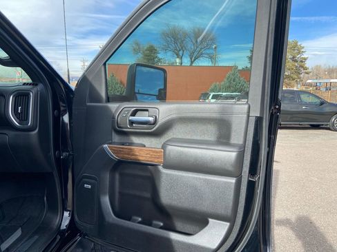 Used 2020 Chevrolet Silverado 3500 High Country image 36
