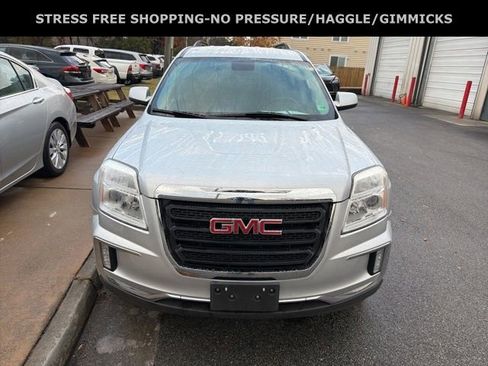 Used 2017 GMC Terrain SLE w/ Convenience Package image 7