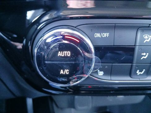 New 2026 Chevrolet Trax LT w/ Driver Confidence Package image 25