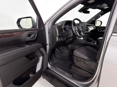 Used 2023 Chevrolet Tahoe LS AWD/4WD image 3