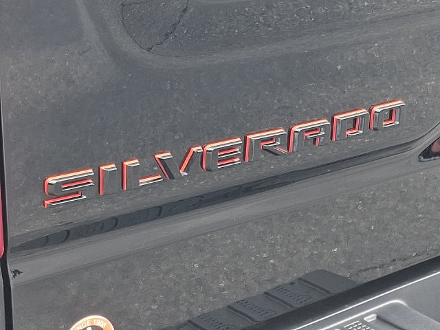New 2026 Chevrolet Silverado 1500 RST w/ Redline Edition AWD/4WD image 18
