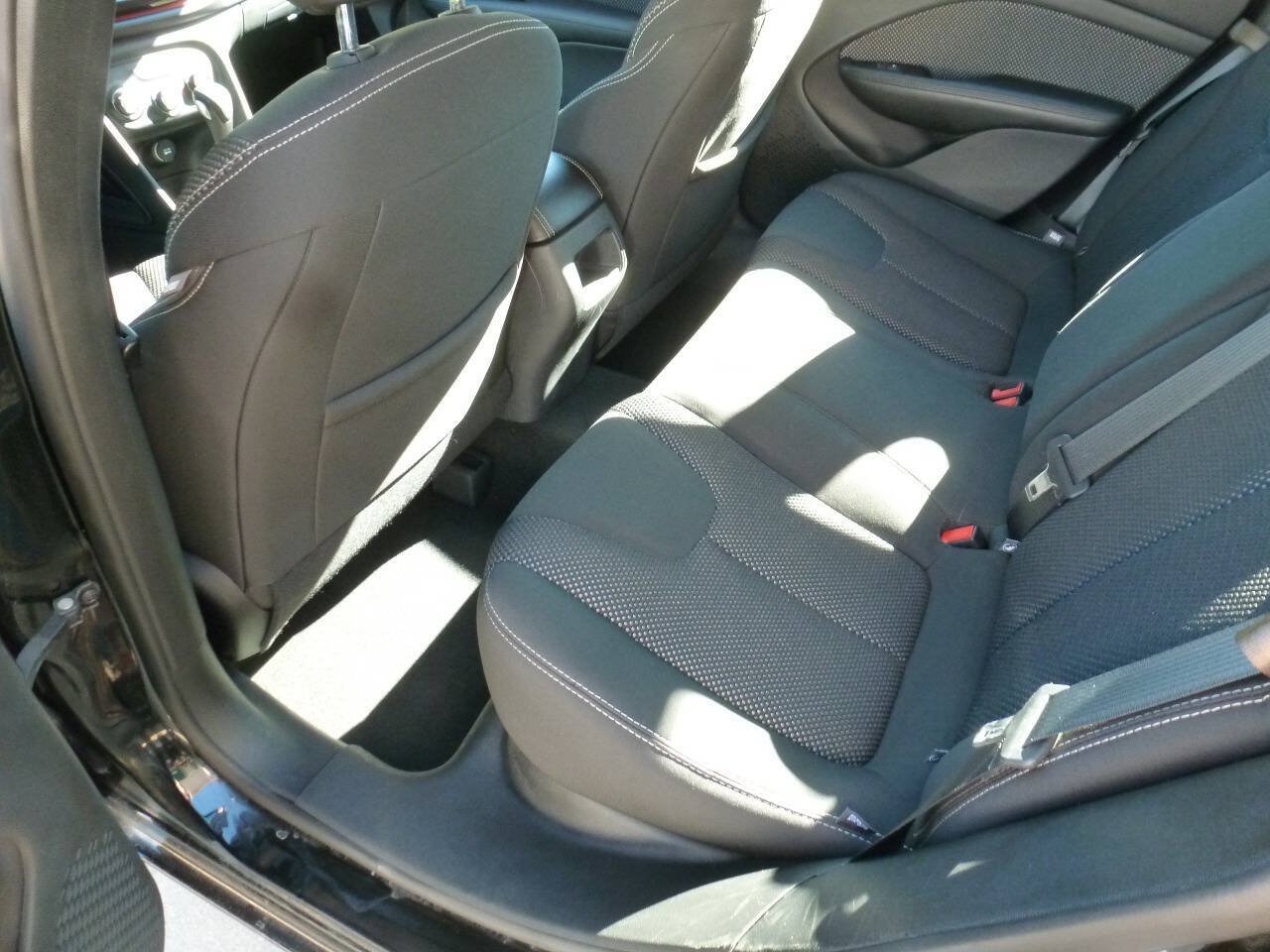 Used 2016 Dodge Dart SXT FWD image 10