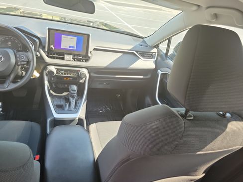 Certified 2025 Toyota RAV4 LE AWD/4WD image 15