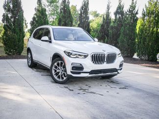 Used 2019 BMW X5 xDrive40i w/ Premium Package 2 video 2