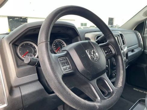 Used 2017 RAM 2500 SLT AWD/4WD image 3
