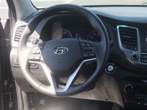 Used 2018 Hyundai Tucson Value AWD/4WD image 10