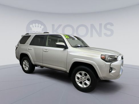 Used 2021 Toyota 4Runner SR5 image 7
