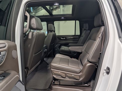 Used 2023 GMC Yukon XL Denali image 20