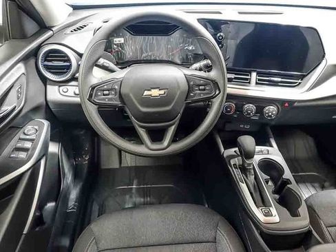 New 2026 Chevrolet Trax LS FWD image 12